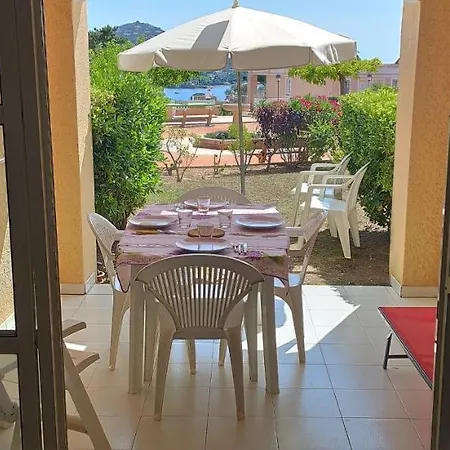 Appartement Cap Esterel T2 1ch 4-5p Rez-de-jardin Vue Mer, Piscine, Parking Et Ménage Inclus, Wifi Gratuit *