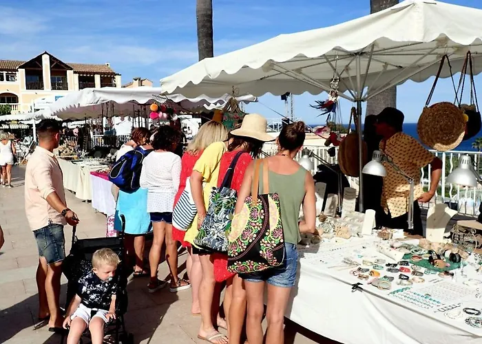 Apartmán Cap Esterel, Quartier Belvedere 2p Meuble Tourisme 3 Etoiles Climatise Rez-de-jardin, Vue Mer, Wifi, Piscine Et Parking Inclus Saint-Raphaël